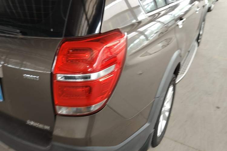 Used Chevrolet Captiva 2017 2.4L 4x4 Flagship Edition 7-Seater Right Rear Taillight