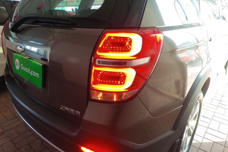 Used Chevrolet Captiva 2017 2.4L 4x4 Flagship Edition 7-Seater Right Rear Taillight