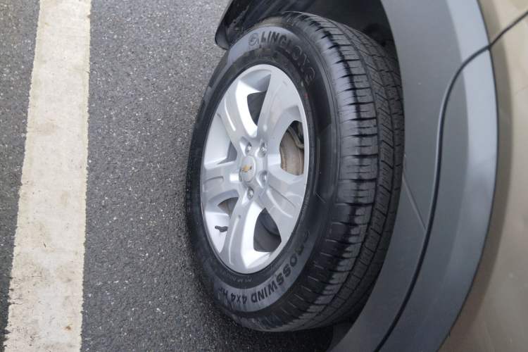 Used Chevrolet Captiva 2017 2.4L Two-Wheel Drive City Edition 5 Seats Right Rear Wheel Hub