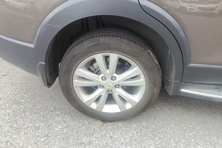 Used Chevrolet Captiva 2017 2.4L 4x4 Flagship Edition 7-Seater Right Rear Wheel Hub
