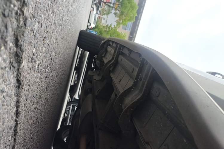 Used Chevrolet Captiva 2017 2.4L 4x4 Flagship Edition 7-Seater Right Side Sill