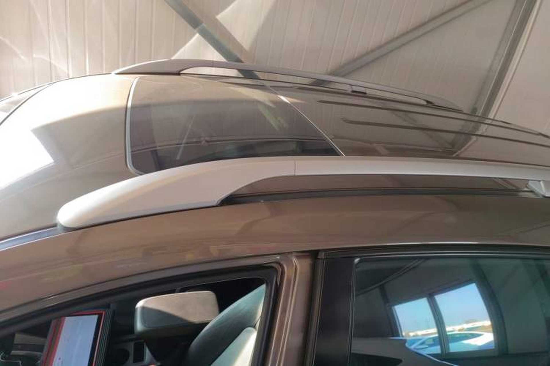 Used Chevrolet Captiva 2017 2.4L 4x4 Flagship Edition 7-Seater Roof