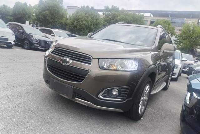Used Chevrolet Captiva 2017 2.4L 4x4 Flagship Edition 7-Seater