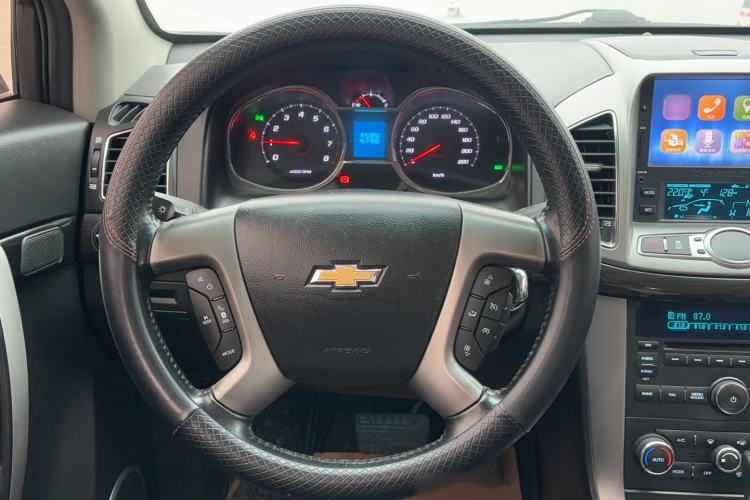 Used Chevrolet Captiva 2017 2.4L 4x4 Flagship Edition 7-Seater Steering Wheel
