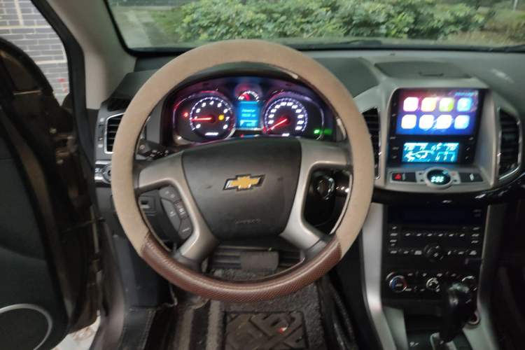 Used Chevrolet Captiva 2017 2.4L Two-Wheel Drive Luxury Edition 7 Seats Steering Wheel