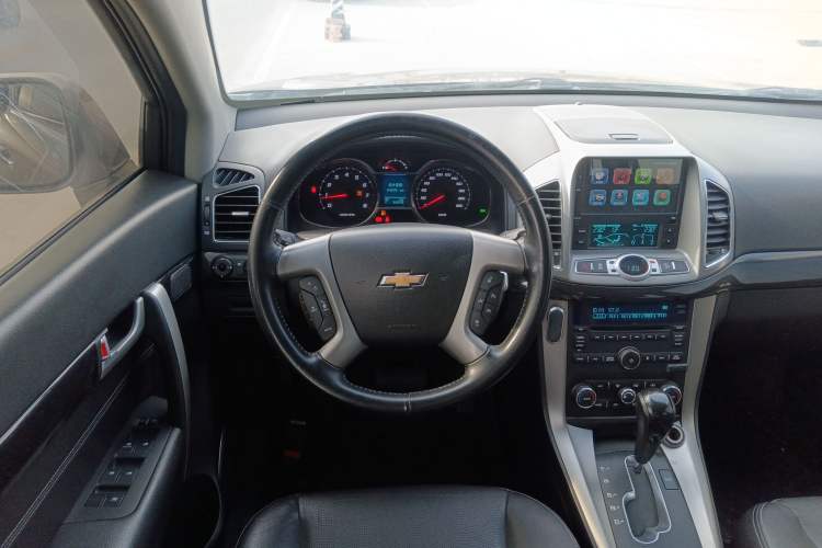 Used Chevrolet Captiva 2017 2.4L 4x4 Flagship Edition 7-Seater Steering Wheel
