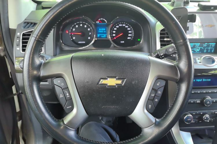 Used Chevrolet Captiva 2017 2.4L 4x4 Flagship Edition 7-Seater Steering Wheel