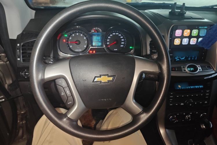 Used Chevrolet Captiva 2017 2.4L Two-Wheel Drive Luxury Edition 7 Seats Steering Wheel