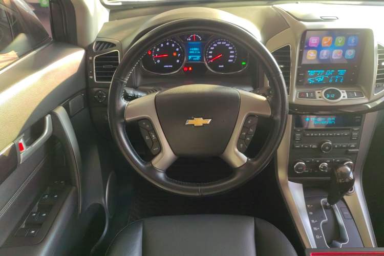 Used Chevrolet Captiva 2017 2.4L 4x4 Flagship Edition 7-Seater Steering Wheel
