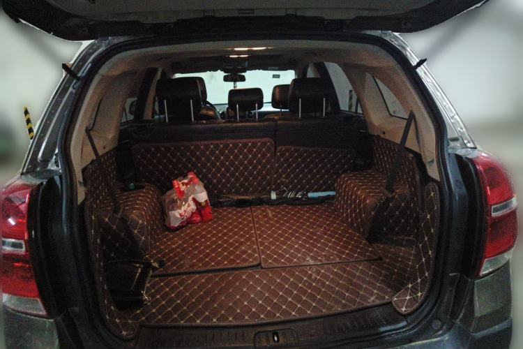 Used Chevrolet Captiva 2017 2.4L 4x4 Flagship Edition 7-Seater Trunk