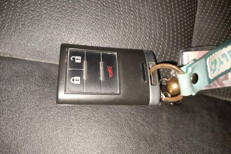 Used Chevrolet Captiva 2017 2.4L Two-Wheel Drive Luxury Edition 7 Seats Vehicle Key