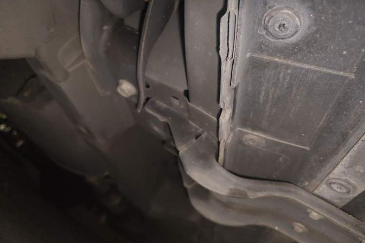 Used Chevrolet Captiva 2017 2.4L 4x4 Flagship Edition 7-Seater Chassis Rear Right