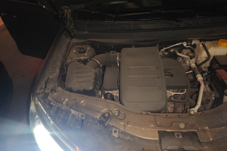 Used Chevrolet Captiva 2017 2.4L 4x4 Flagship Edition 7-Seater Engine Bay Right