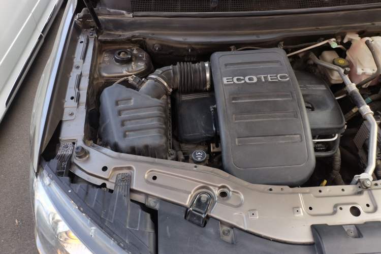 Used Chevrolet Captiva 2017 2.4L 4x4 Flagship Edition 7-Seater Engine Bay Right