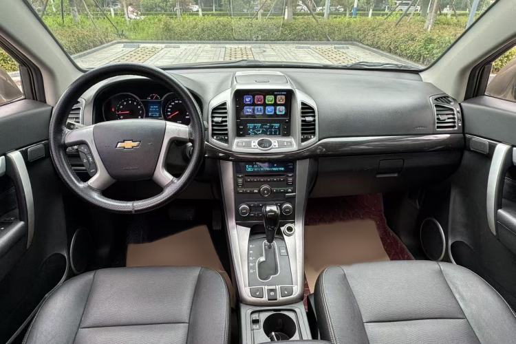 Used Chevrolet Captiva 2017 2.4L Two-Wheel Drive Luxury Edition 7 Seats Exterior 3