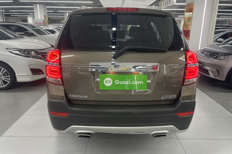Used Chevrolet Captiva 2017 2.4L 4x4 Flagship Edition 7-Seater Exterior 3