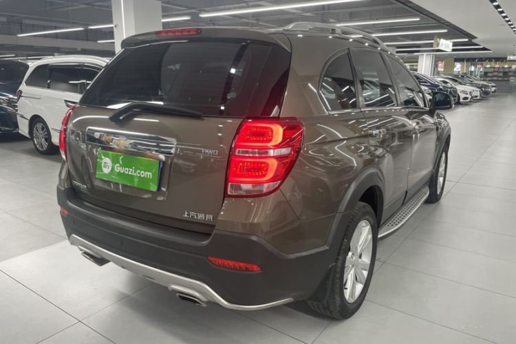 Used Chevrolet Captiva 2017 2.4L 4x4 Flagship Edition 7-Seater Exterior 4