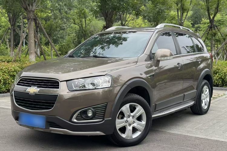Used Chevrolet Captiva 2017 2.4L Two-Wheel Drive Luxury Edition 7 Seats Exterior 5