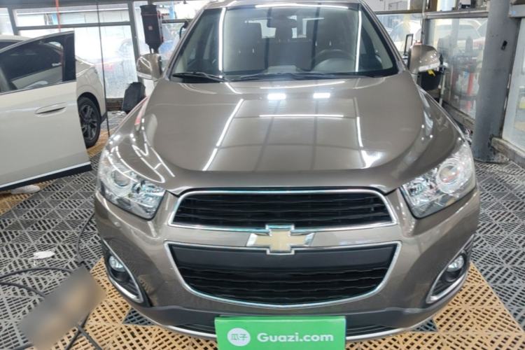 Used Chevrolet Captiva 2017 2.4L 4x4 Flagship Edition 7-Seater Front
