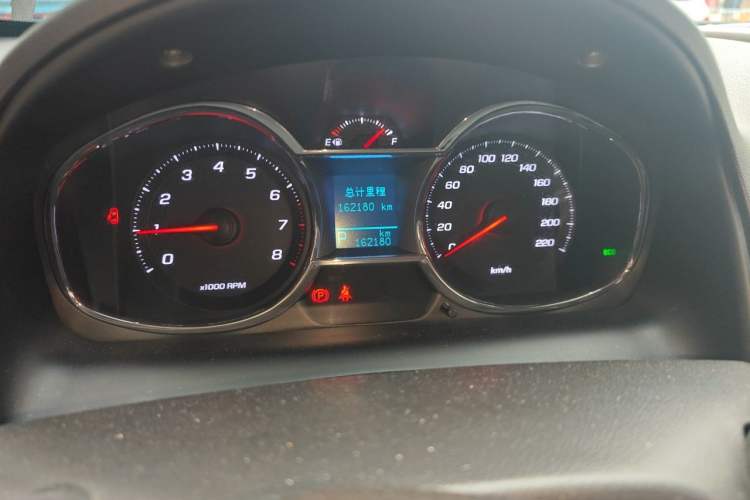Used Chevrolet Captiva 2017 2.4L 4x4 Flagship Edition 7-Seater Instrument Cluster