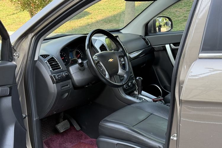 Used Chevrolet Captiva 2017 2.4L Two-Wheel Drive Luxury Edition 7 Seats Left Front Seat