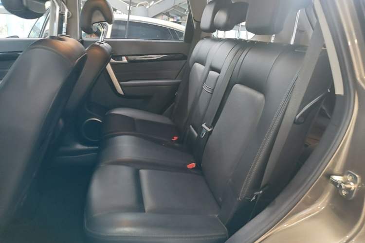 Used Chevrolet Captiva 2017 2.4L 4x4 Flagship Edition 7-Seater Left Rear Seat