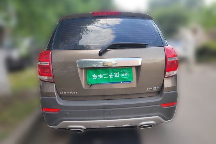 Used Chevrolet Captiva 2017 2.4L Two-Wheel Drive Urban Version 7 Seats Rear
