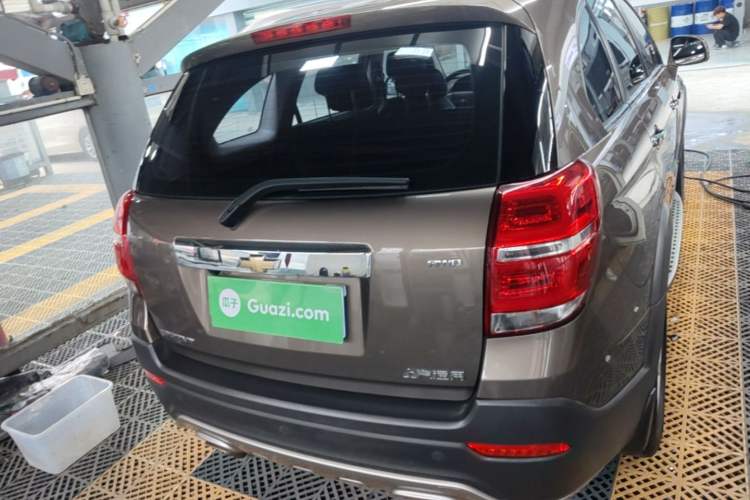 Used Chevrolet Captiva 2017 2.4L 4x4 Flagship Edition 7-Seater Rear