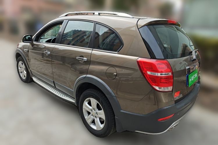 Used Chevrolet Captiva 2017 2.4L Two-Wheel Drive Luxury Edition 7 Seats Rear Left 45 Deg