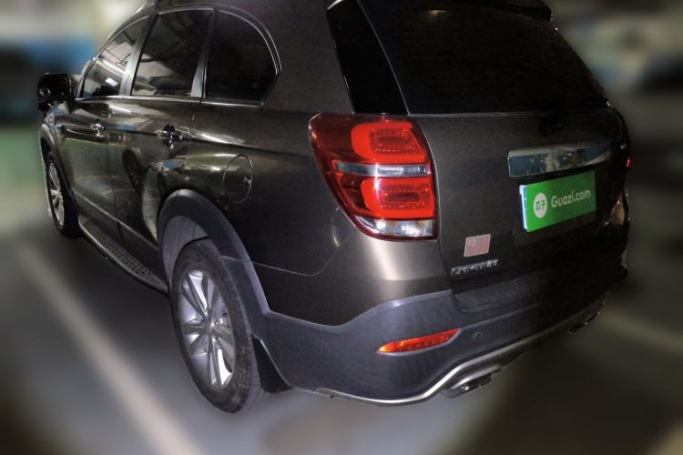 Used Chevrolet Captiva 2017 2.4L 4x4 Flagship Edition 7-Seater Rear Left 45 Deg