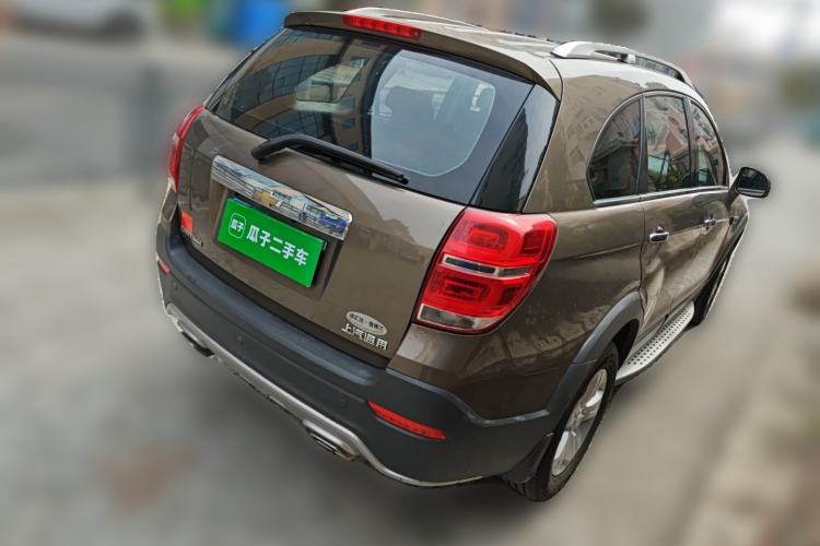 Used Chevrolet Captiva 2017 2.4L Two-Wheel Drive Luxury Edition 7 Seats Rear Right 45 Deg