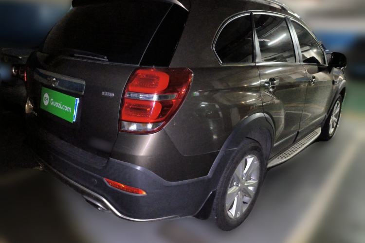 Used Chevrolet Captiva 2017 2.4L 4x4 Flagship Edition 7-Seater Rear Right 45 Deg