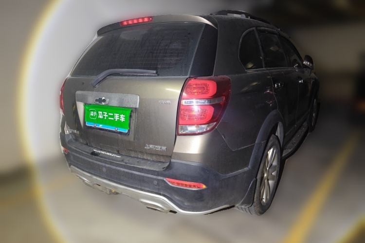 Used Chevrolet Captiva 2017 2.4L 4x4 Flagship Edition 7-Seater Rear Right 45 Deg