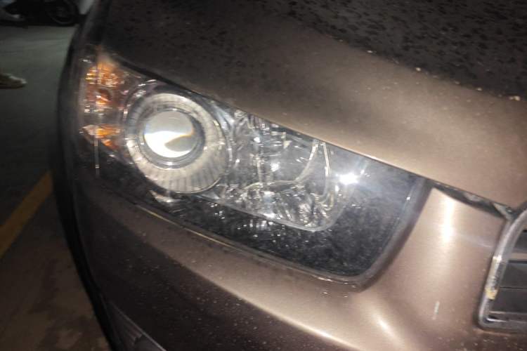 Used Chevrolet Captiva 2017 2.4L 4x4 Flagship Edition 7-Seater Right Front Headlight