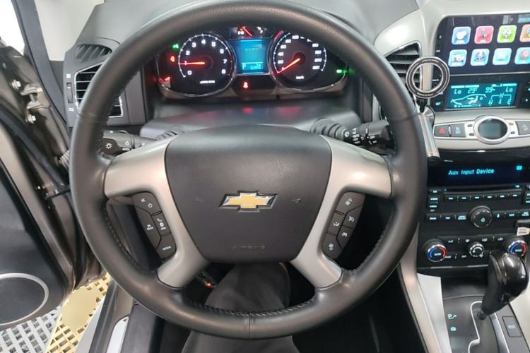 Used Chevrolet Captiva 2017 2.4L 4x4 Flagship Edition 7-Seater Steering Wheel