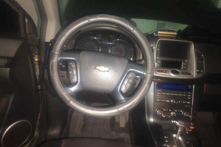 Used Chevrolet Captiva 2017 2.4L 4x4 Flagship Edition 7-Seater Steering Wheel