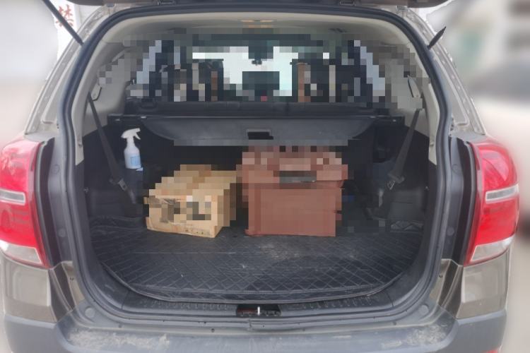 Used Chevrolet Captiva 2017 2.4L 4x4 Flagship Edition 7-Seater Trunk