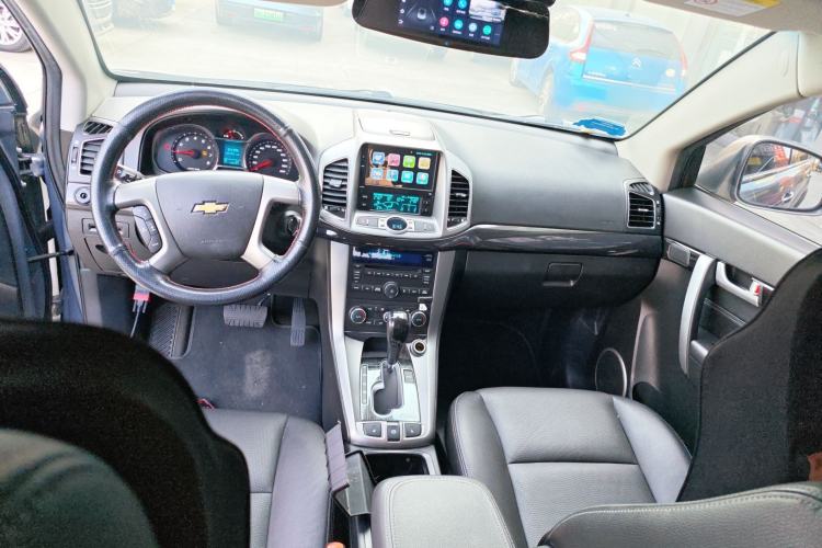 Used Chevrolet Captiva 2017 2.4L Two-Wheel Drive Luxury Edition 7 Seats Center Console