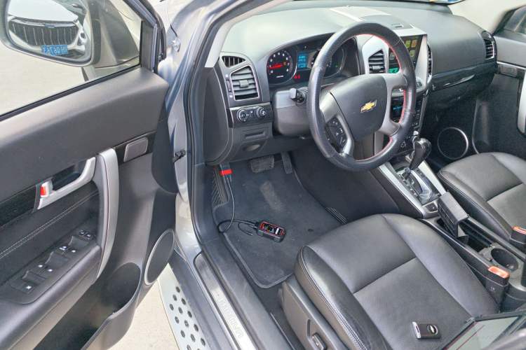 Used Chevrolet Captiva 2017 2.4L Two-Wheel Drive Luxury Edition 7 Seats Driver Seat