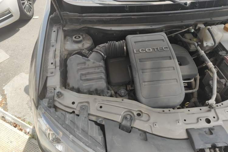 Used Chevrolet Captiva 2017 2.4L 4x4 Flagship Edition 7-Seater Engine Bay Right