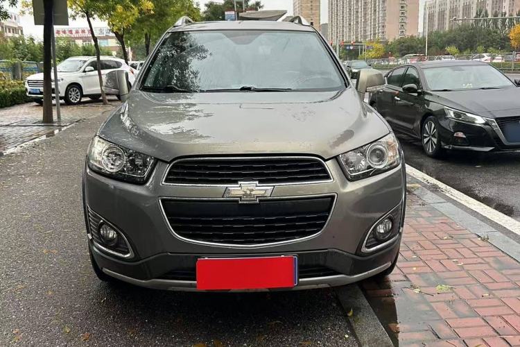Used Chevrolet Captiva 2017 2.4L Two-Wheel Drive Luxury Edition 7 Seats Exterior 1
