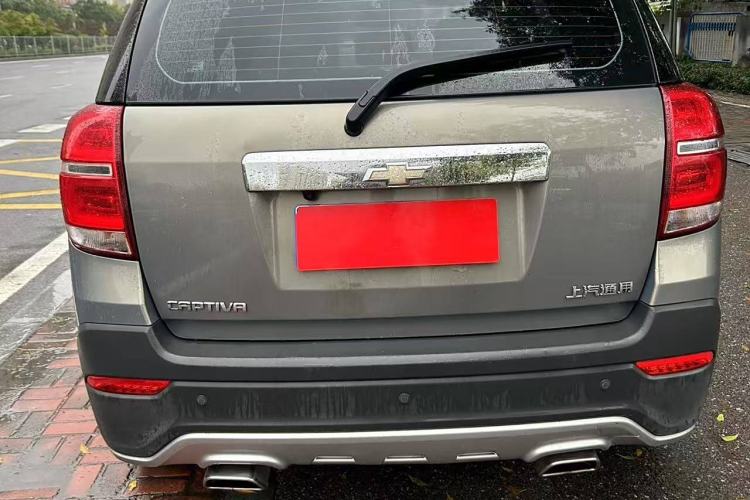 Used Chevrolet Captiva 2017 2.4L Two-Wheel Drive Luxury Edition 7 Seats Exterior 5