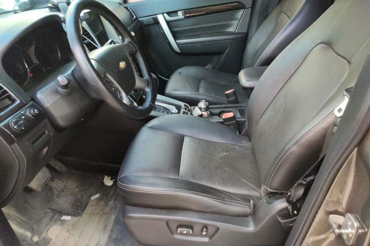 Used Chevrolet Captiva 2017 2.4L 4x4 Flagship Edition 7-Seater Left Front Seat