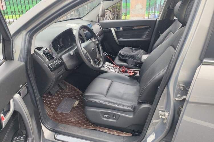 Used Chevrolet Captiva 2017 2.4L Two-Wheel Drive Luxury Edition 7 Seats Left Front Seat