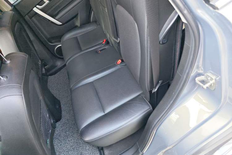 Used Chevrolet Captiva 2017 2.4L Two-Wheel Drive Luxury Edition 7 Seats Left Rear Seat