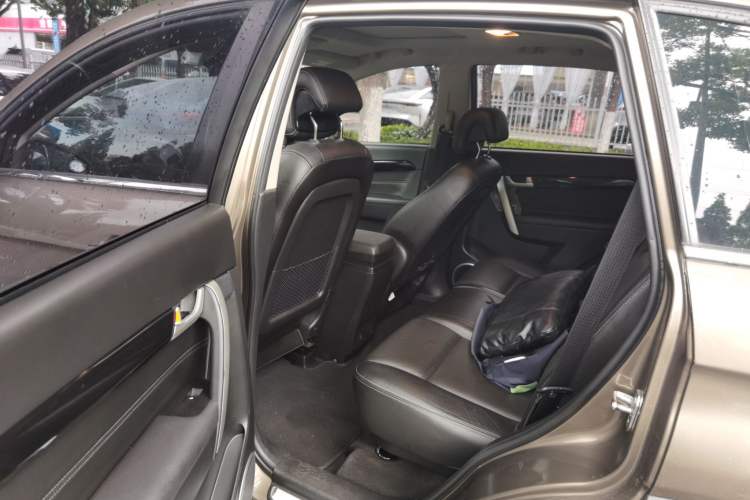 Used Chevrolet Captiva 2017 2.4L Two-Wheel Drive Luxury Edition 7 Seats Left Rear Seat