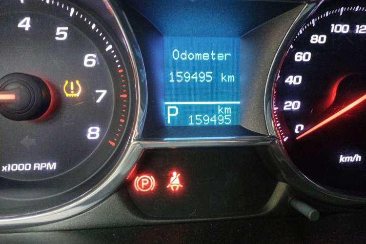 Used Chevrolet Captiva 2017 2.4L 4x4 Flagship Edition 7-Seater Odometer Close Up