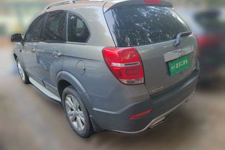 Used Chevrolet Captiva 2017 2.4L 4x4 Flagship Edition 7-Seater Rear Left 45 Deg