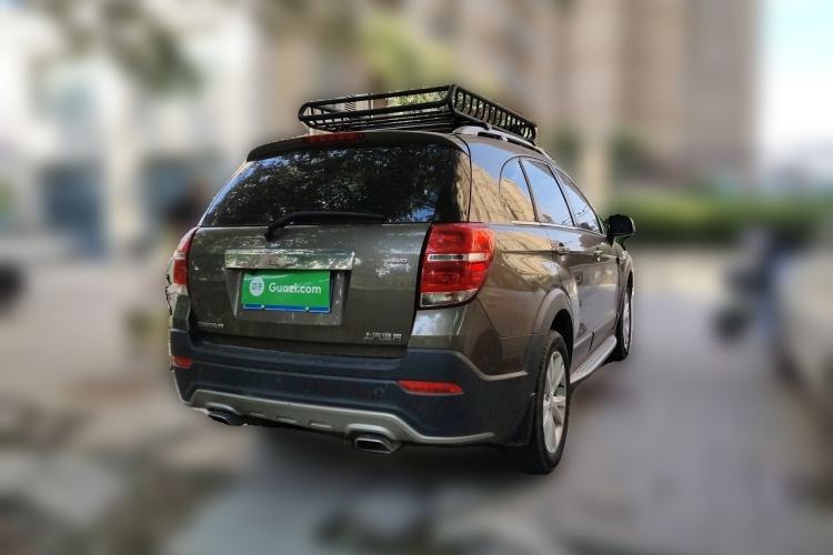 Used Chevrolet Captiva 2017 2.4L 4x4 Flagship Edition 7-Seater Rear Right 45 Deg