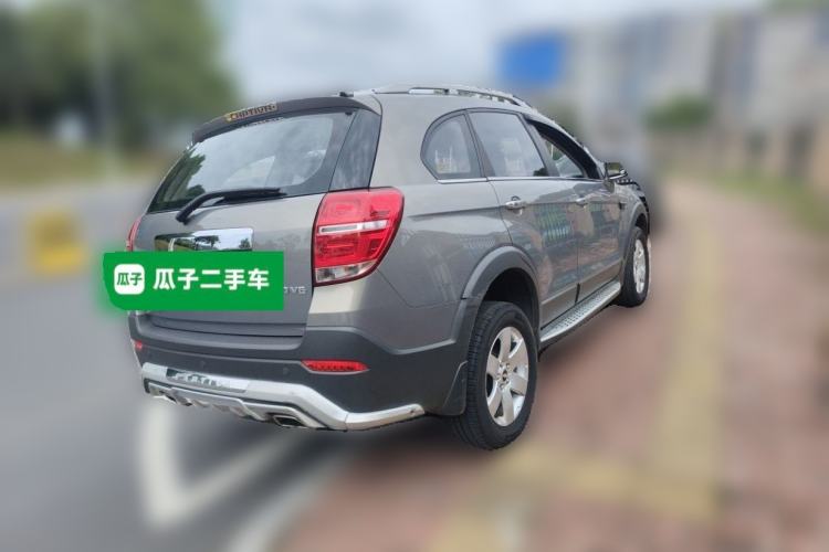 Used Chevrolet Captiva 2017 2.4L Two-Wheel Drive Luxury Edition 7 Seats Rear Right 45 Deg
